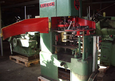 Lubeca LW211 automatic seamer