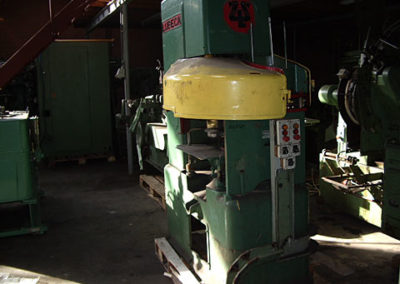 Lubeca LW211 automatic seamer