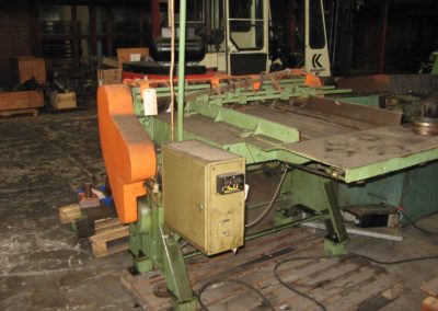 Klinghammer 446 semi-automatic slitter