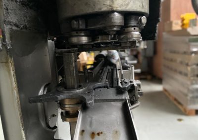 Automatic seamer Manzini comaco AG110 seaming rollers