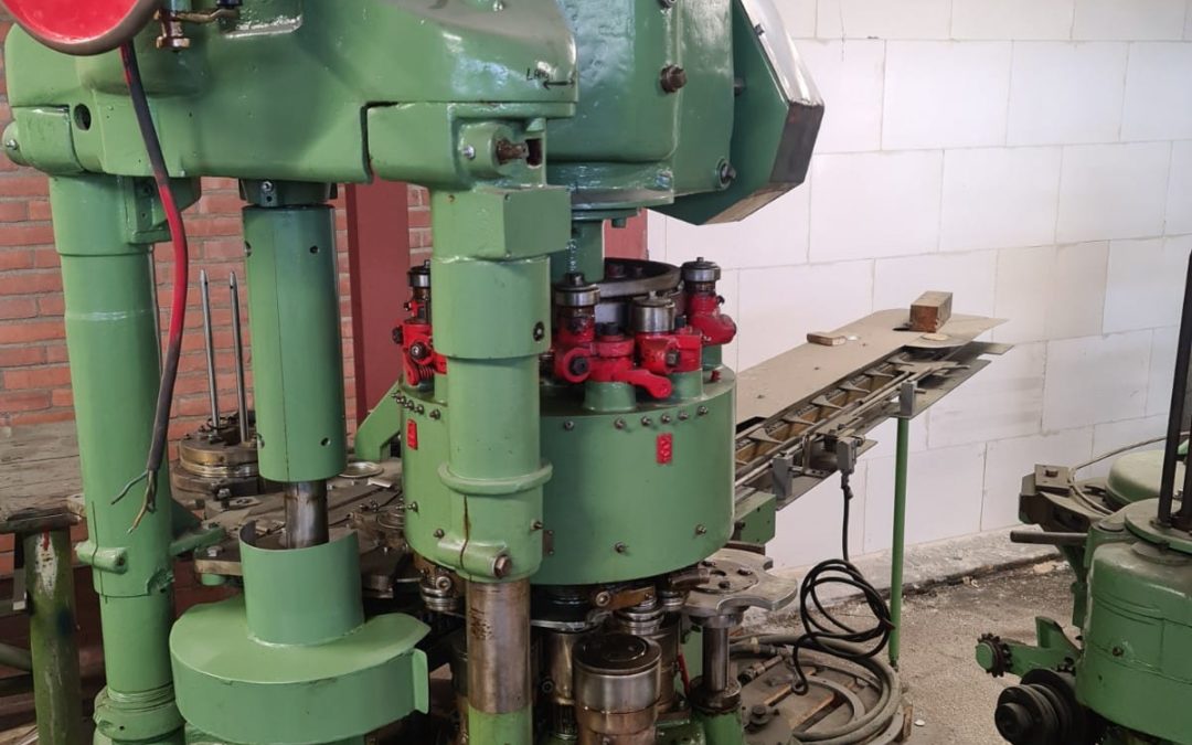 IMC/FMC/CCC HCM type 550 automatic seamer